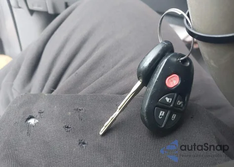 2013 Toyota Sienna Le V6 8 Passenger from USA, damaged, VIN 5TDKK3DC7DS390090